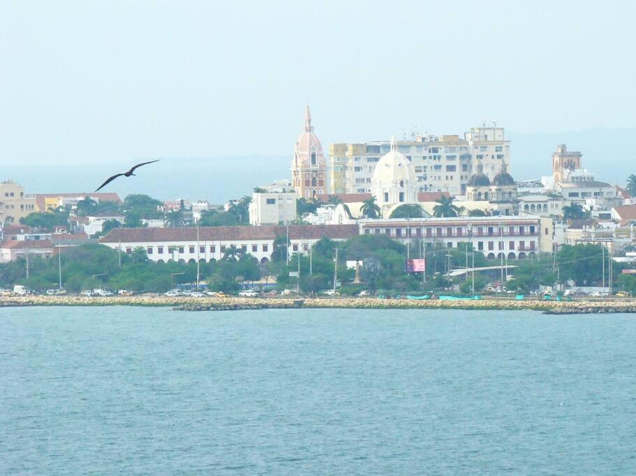 Apartamento , Vista A La Ciudad Antigua Y Playa Cartagena Екстериор снимка
